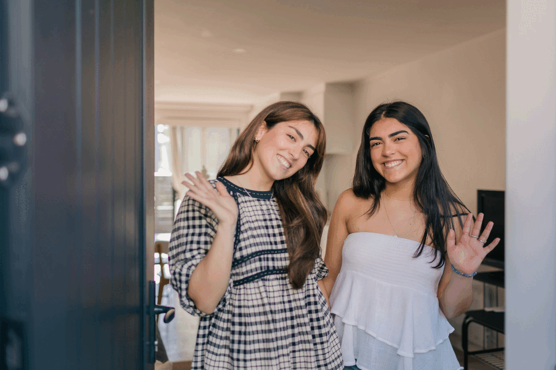 More photos of Duda and Bruna's apartment