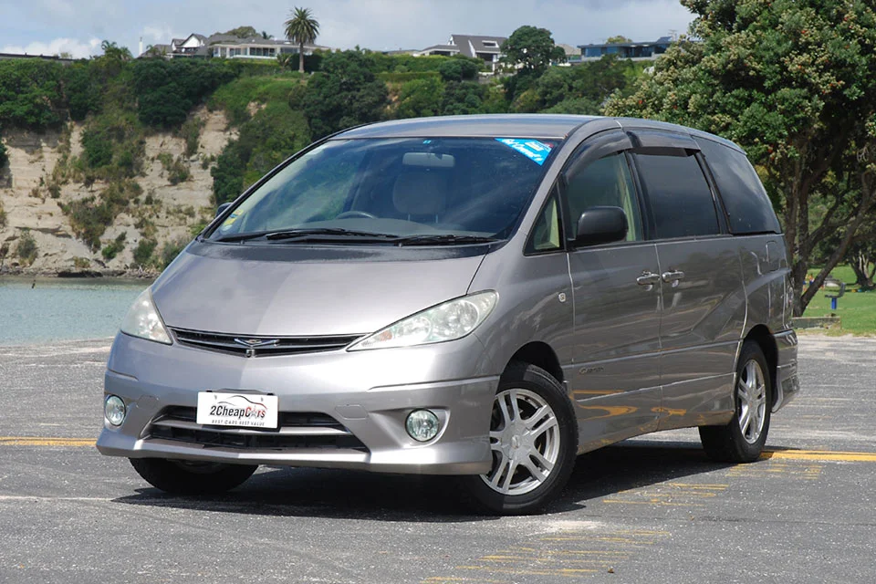 Toyota Estima 2004 Front Exterior