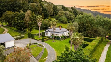 Aerial view of Warkworth property