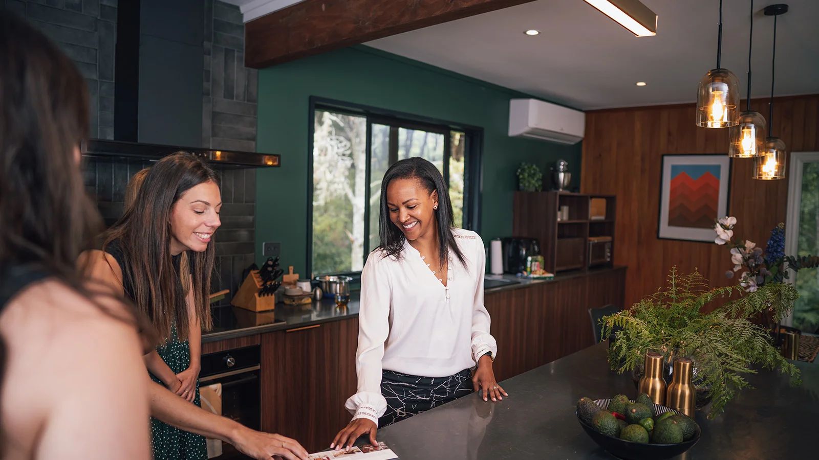 Person selling her home privately