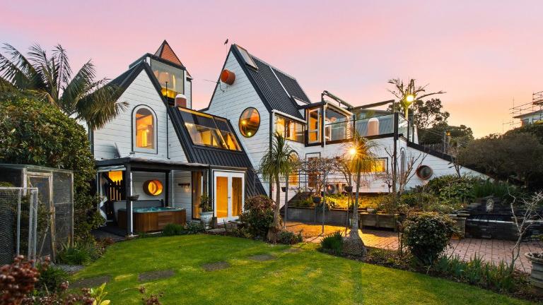 The distinctive Roger Walker-designed home in New Plymouth. Photo: SUCHY & CO/TRADE ME