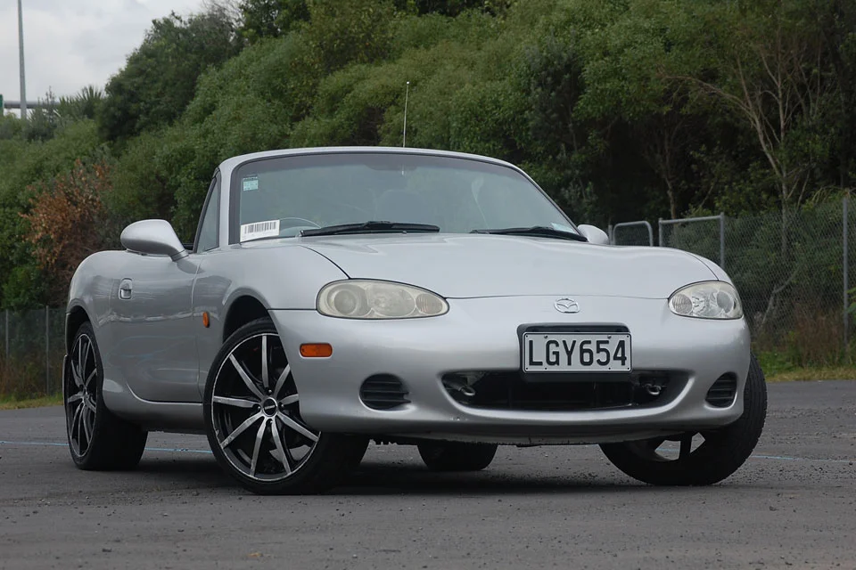Mazda Roadster 2003 Front Interior