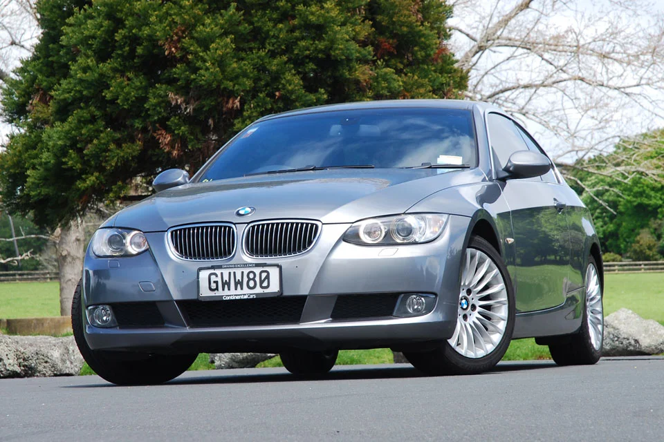 BMW 325i 2007 Front Exterior