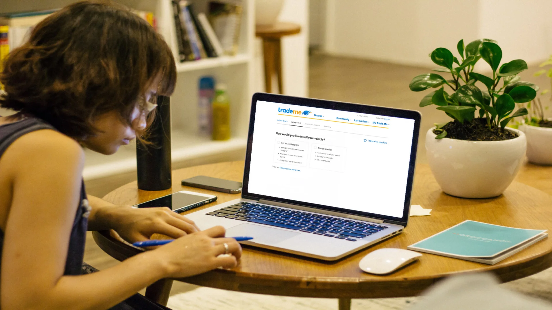 listing an auction on laptop