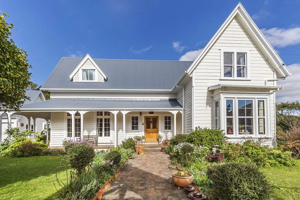 Front view of Crofton House, built by Sir William Fox.