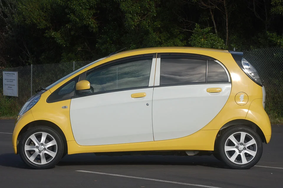 Mitsubishi iMiEV 2011