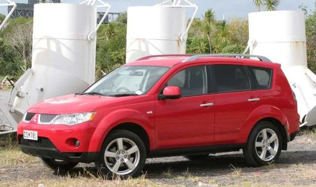 Mitsubishi Outlander 2007 Front Exterior