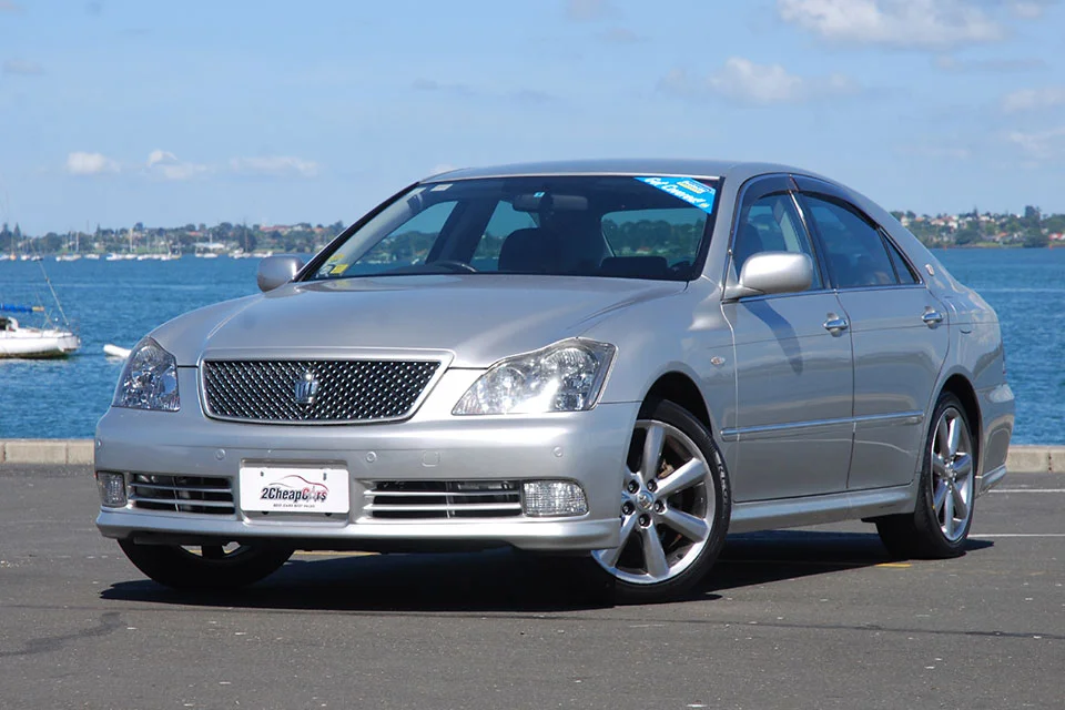 Toyota Crown 2006 Front Exterior