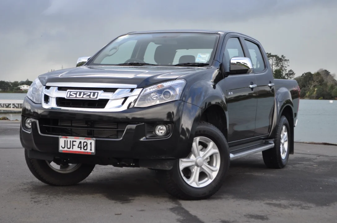 Isuzu D-Max 2016 Front Exterior