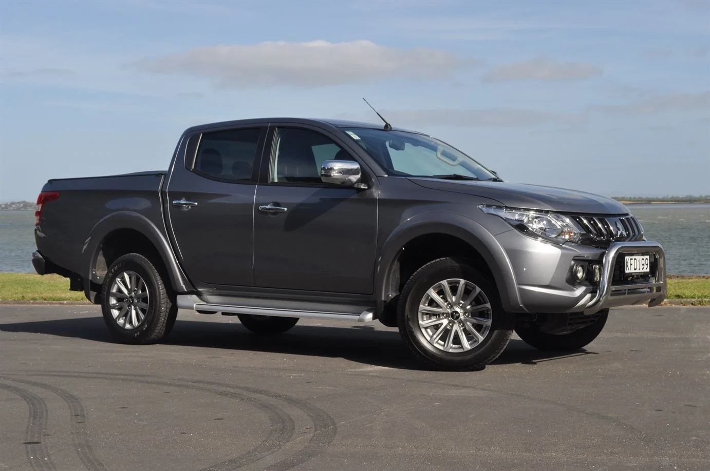 Mitsubishi Triton 2017 Front Exterior