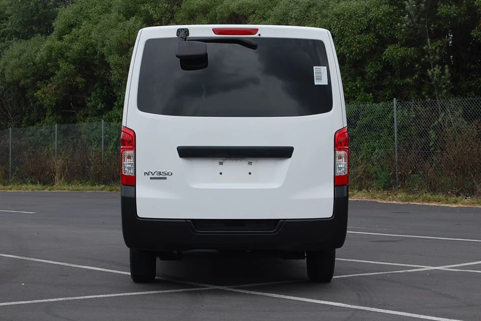 Nissan Caravan Minibus 2012