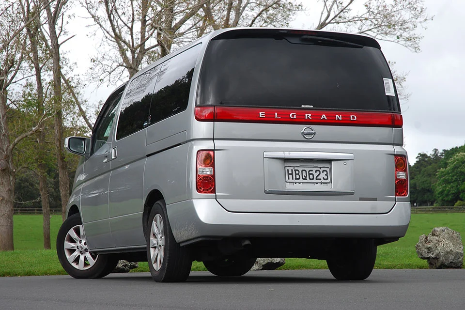 Nissan Elgrand 2006