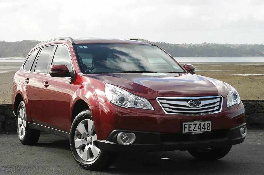Subaru Outback 2010 Front Exterior