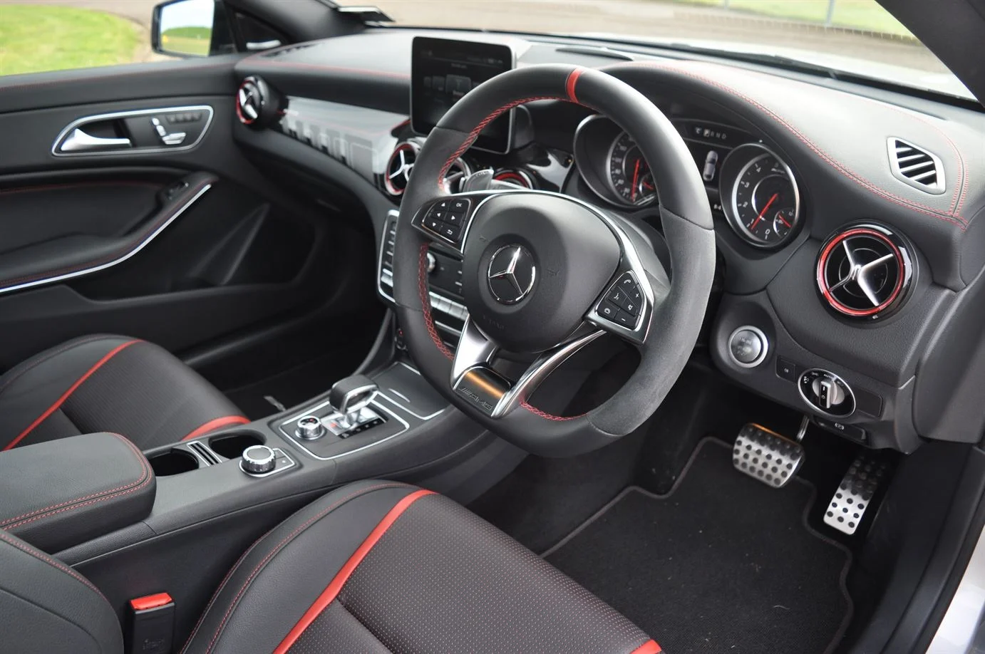 Mercedes AMG 2016 Front Exterior