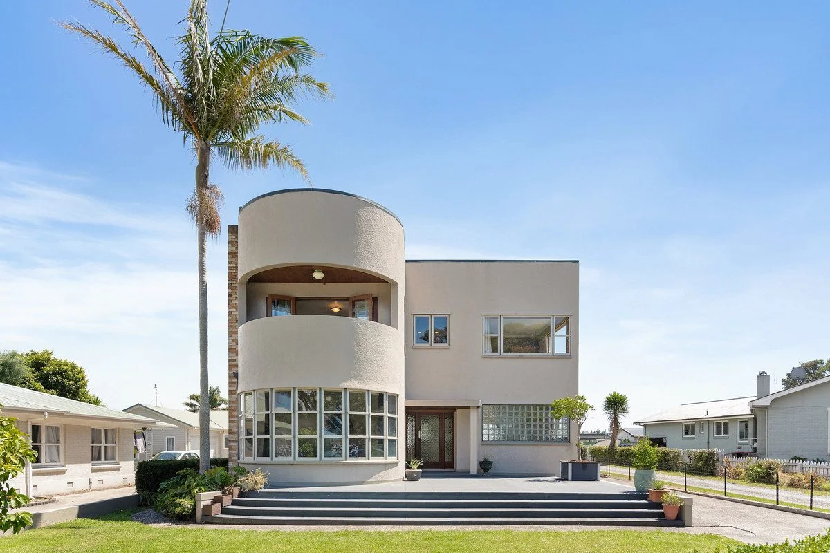 Street view of an Art Deco home in Bay of Plenty