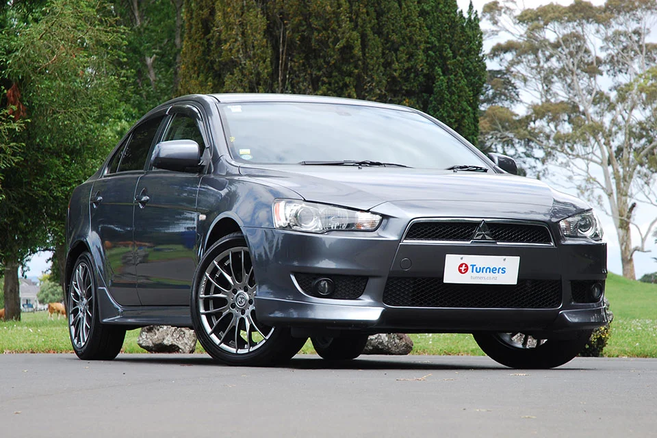 Mitsubishi Galant 2010 Front Exterior