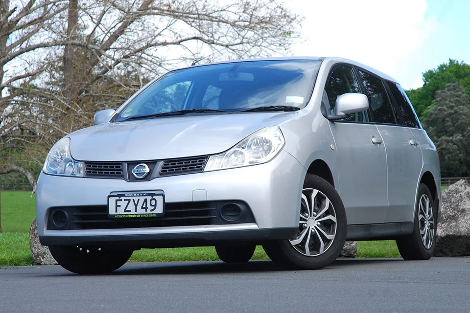 Nissan Wingroad 2011 Front Exterior