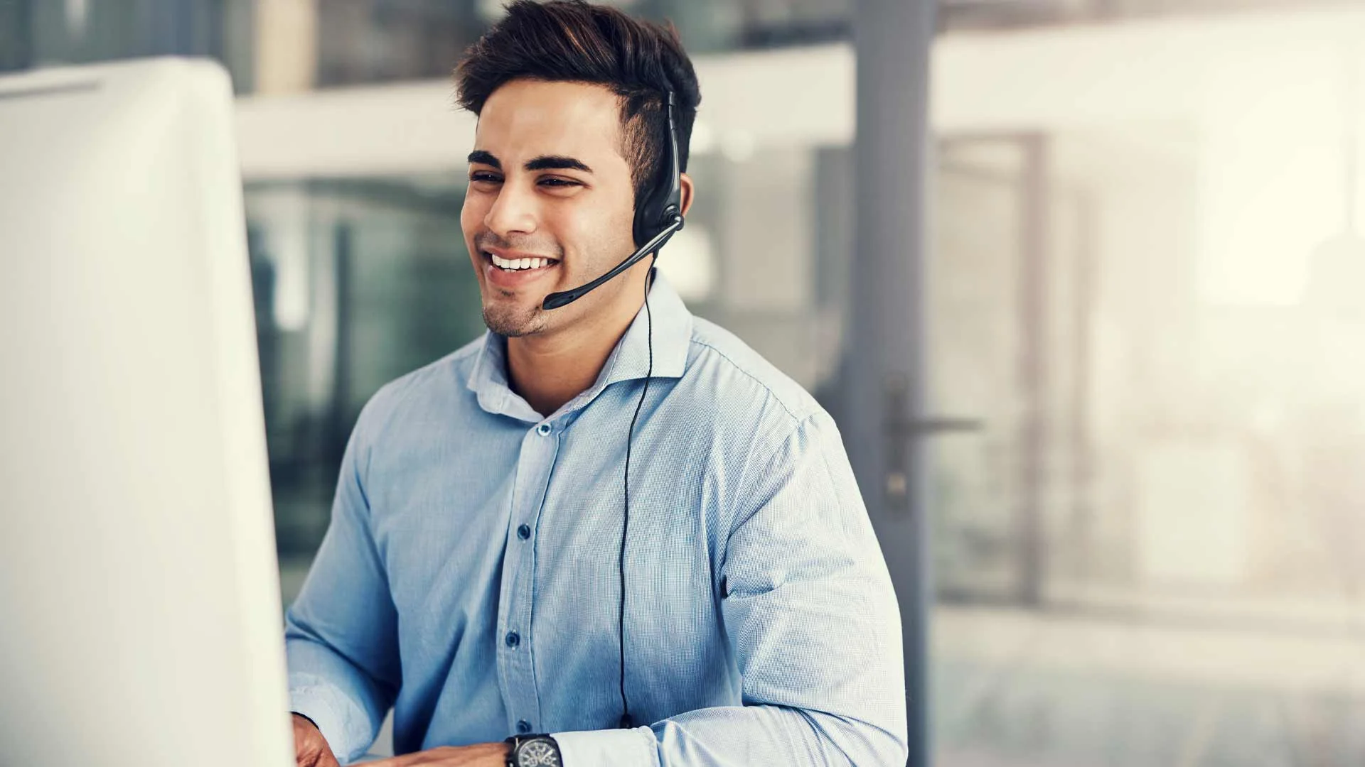 Executive assistant arranging a meeting for his boss.