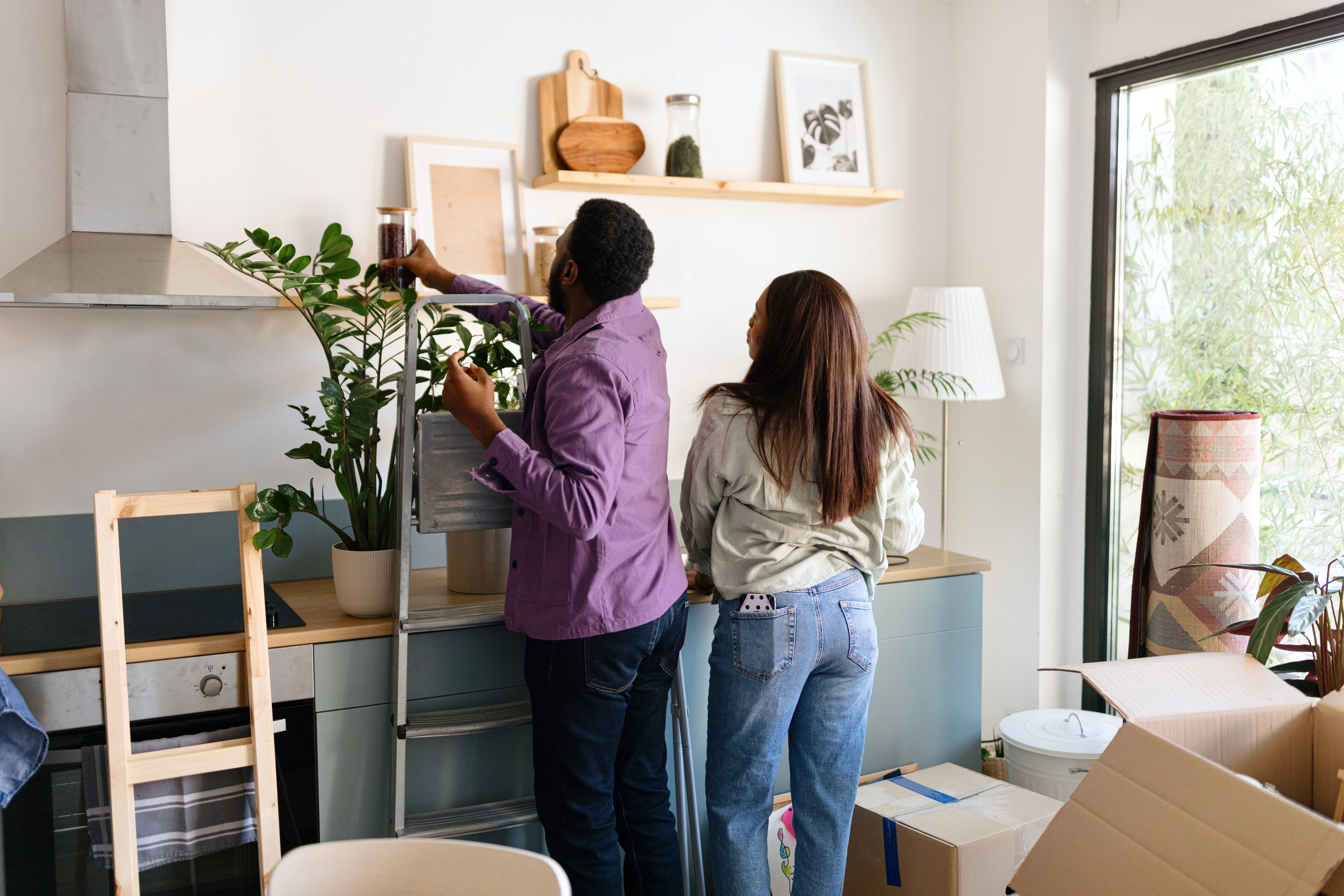 Tenants moving into a new flat