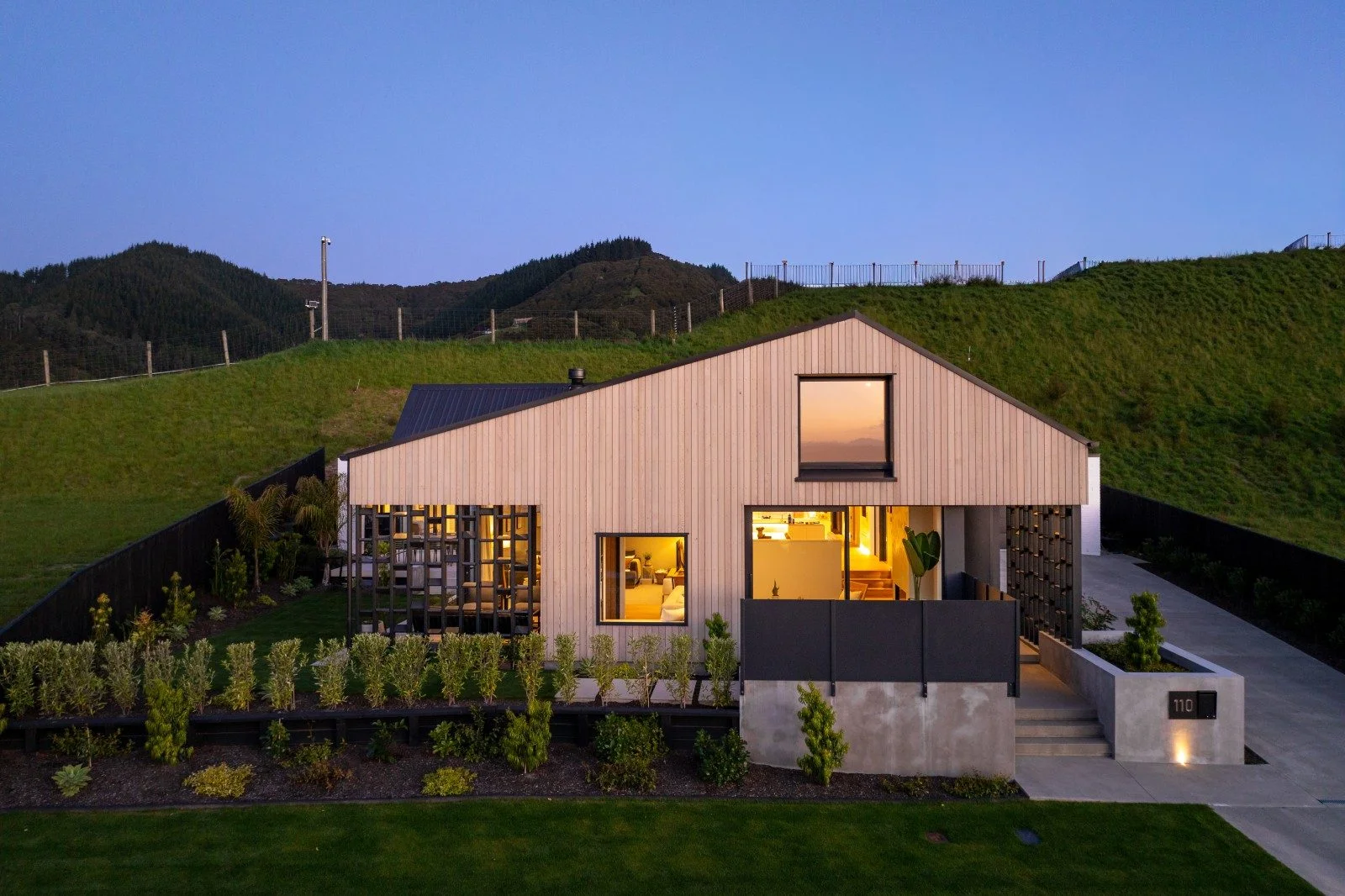 Exterior of Nelson property