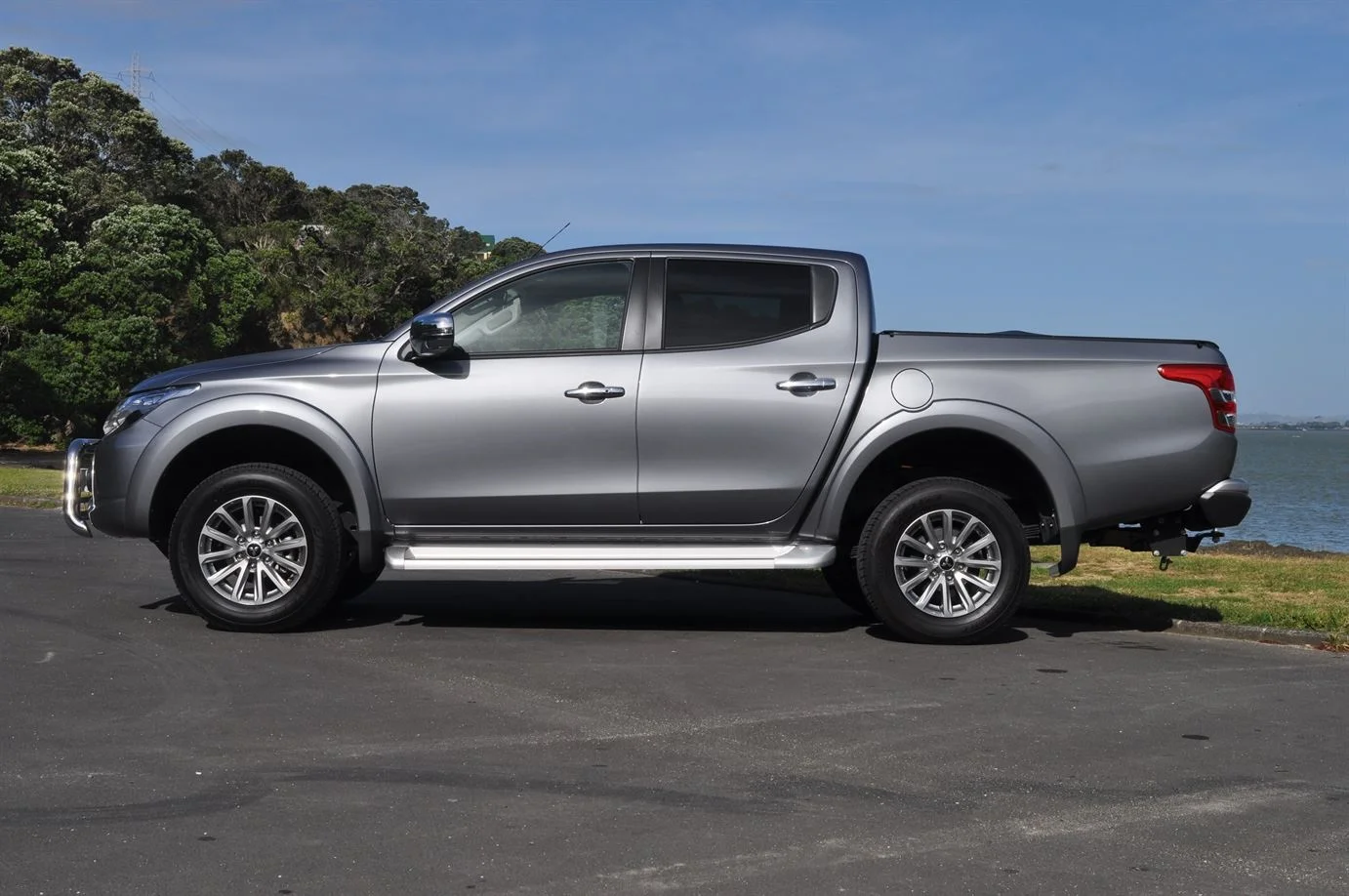 Mitsubishi Triton 2017 Front Exterior