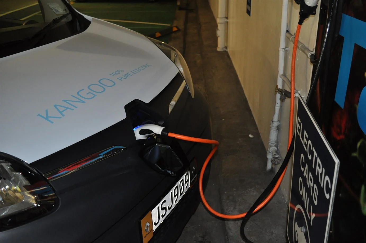 Kangoo ZE 2016 Instruments