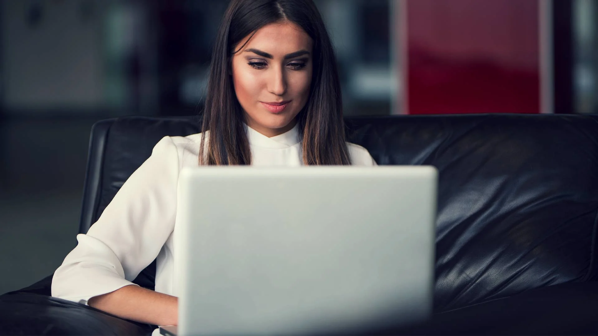 Put the candidate at ease during a remote job interview.