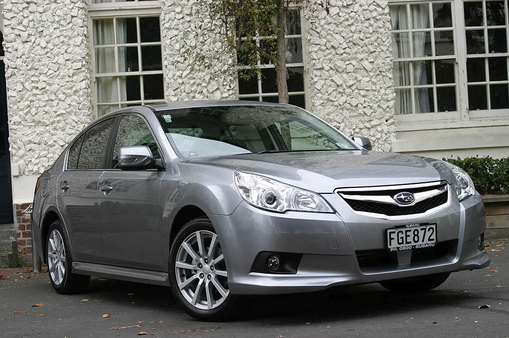 Subaru Legacy 2010 Front Exterior
