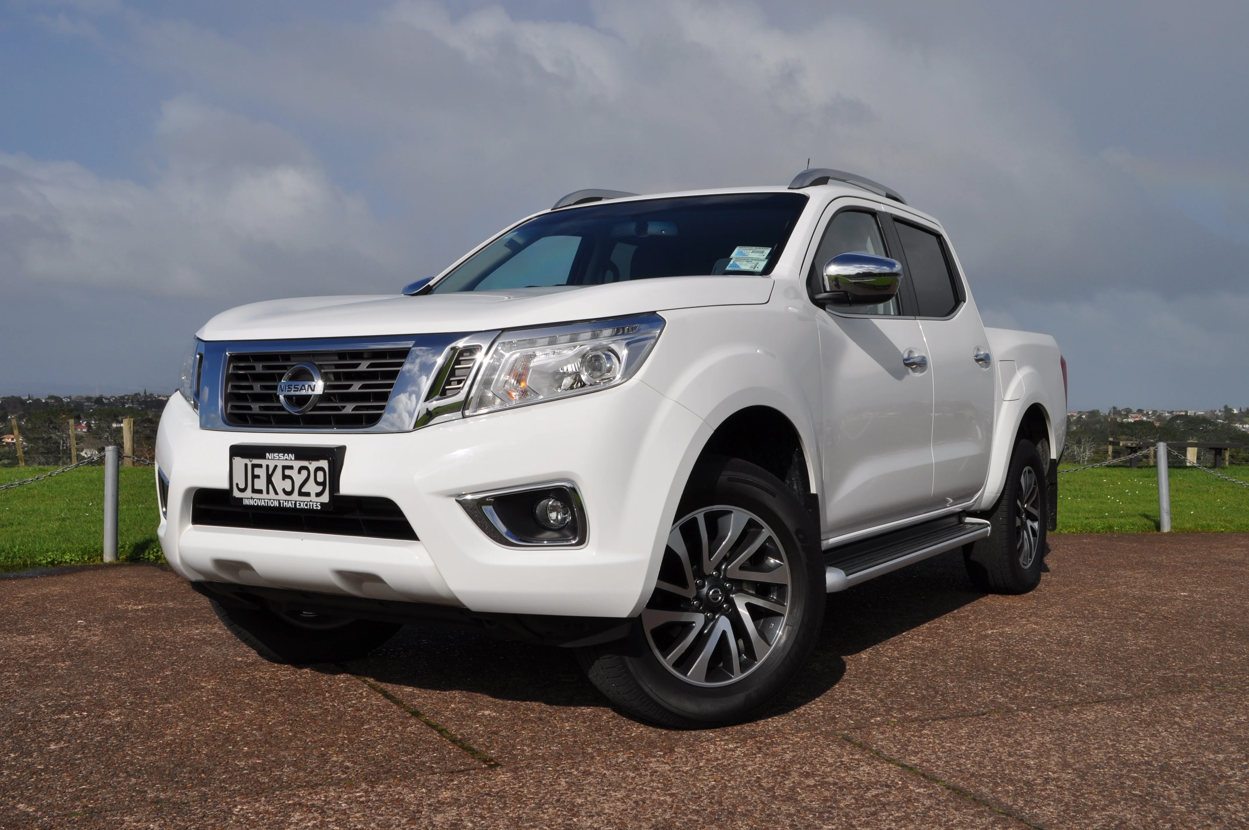 Nissan Navara 2016 Front Exterior