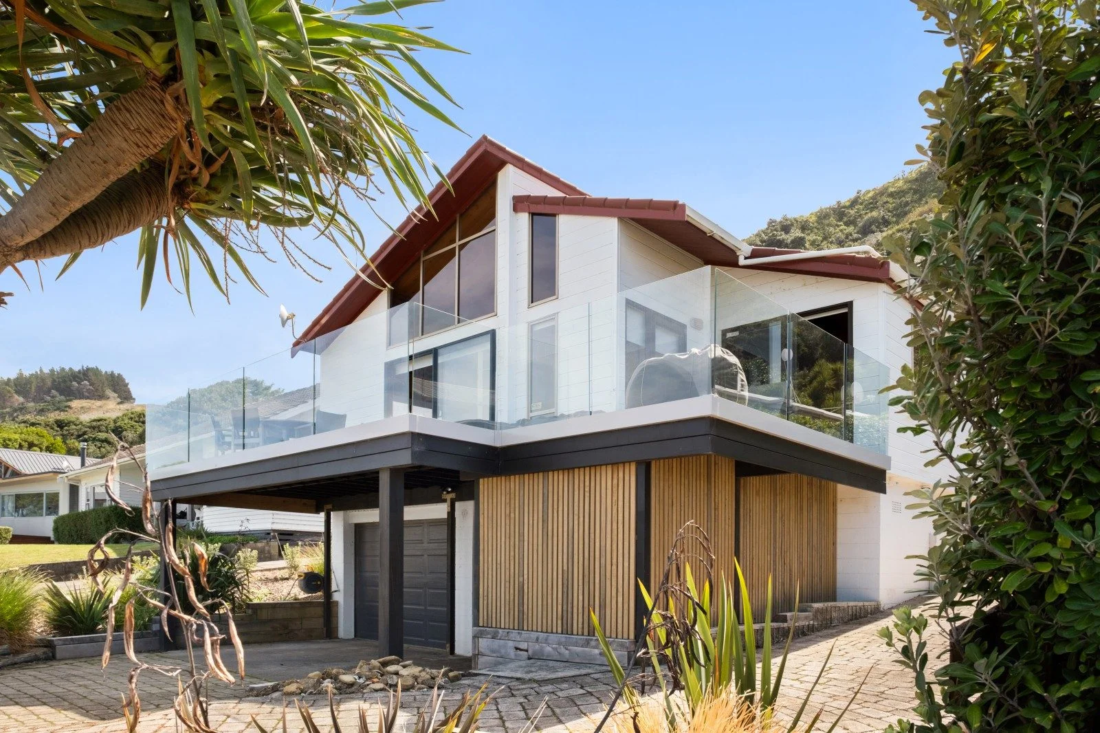 6 Makorori Beach Road, Wainui