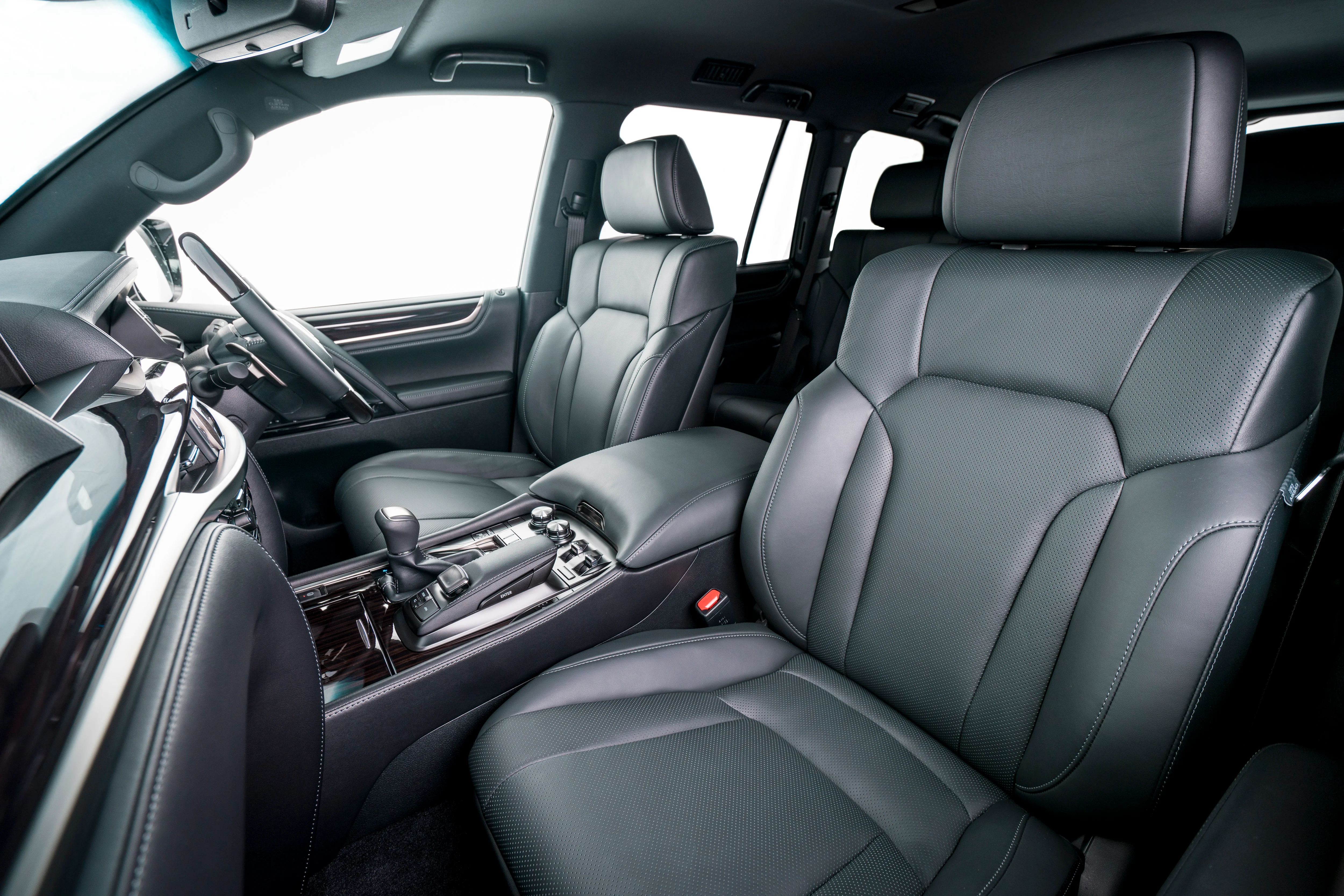 Lexus LX450 2016 Front Seats