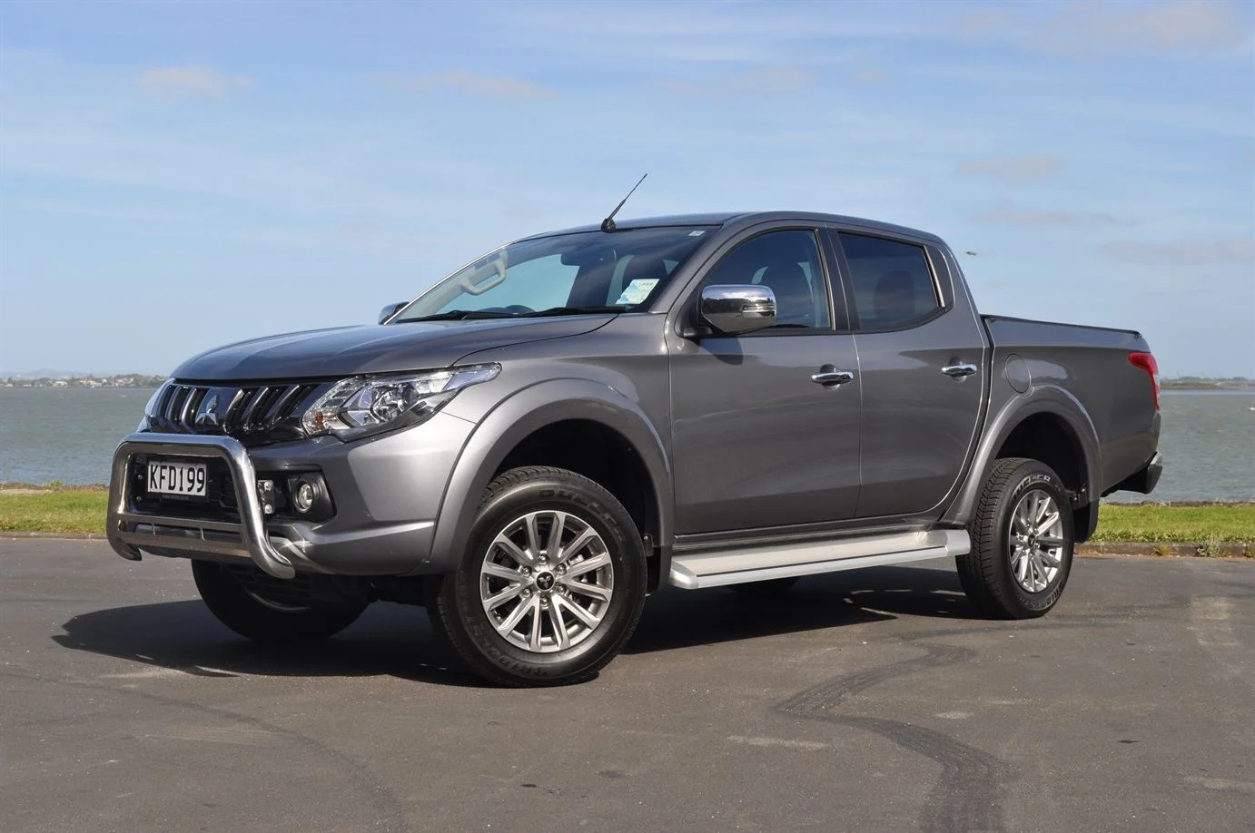 Mitsubishi Triton 2017 Front Exterior