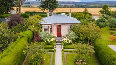 Oamaru cottage from 1860s