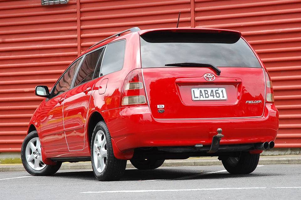 Toyota Fielder 2001
