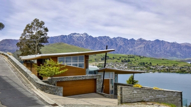 Exterior of Queenstown house 