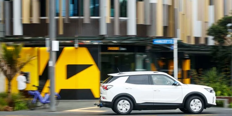 SsangYong Korando e-Motion Side Action