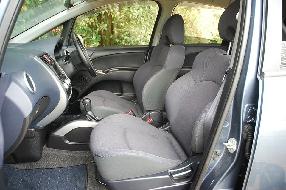 Mitsubishi Colt Plus Front.