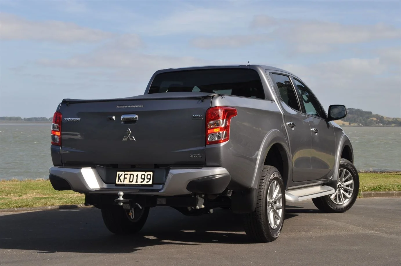 Mitsubishi Triton 2017 Front Exterior